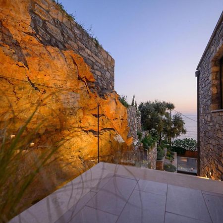 Mani Suites Agios Nikolaos  Ngoại thất bức ảnh