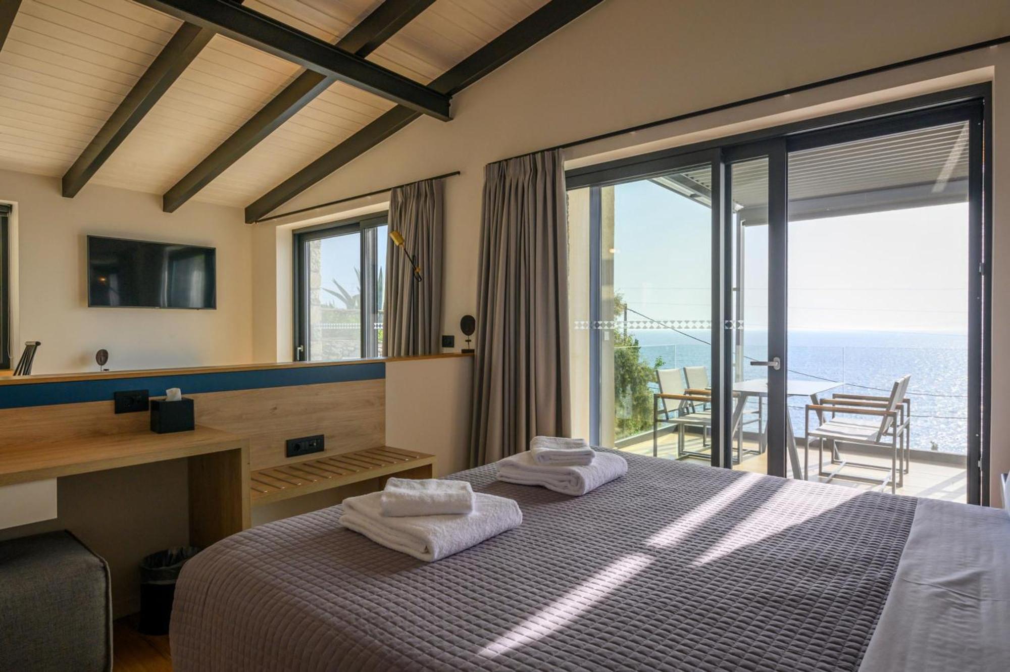 Mani Suites Agios Nikolaos  Ngoại thất bức ảnh