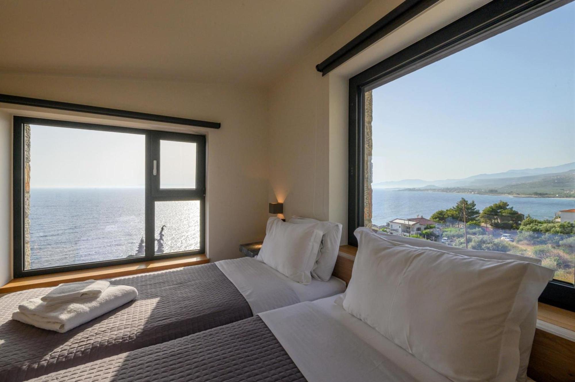 Mani Suites Agios Nikolaos  Ngoại thất bức ảnh