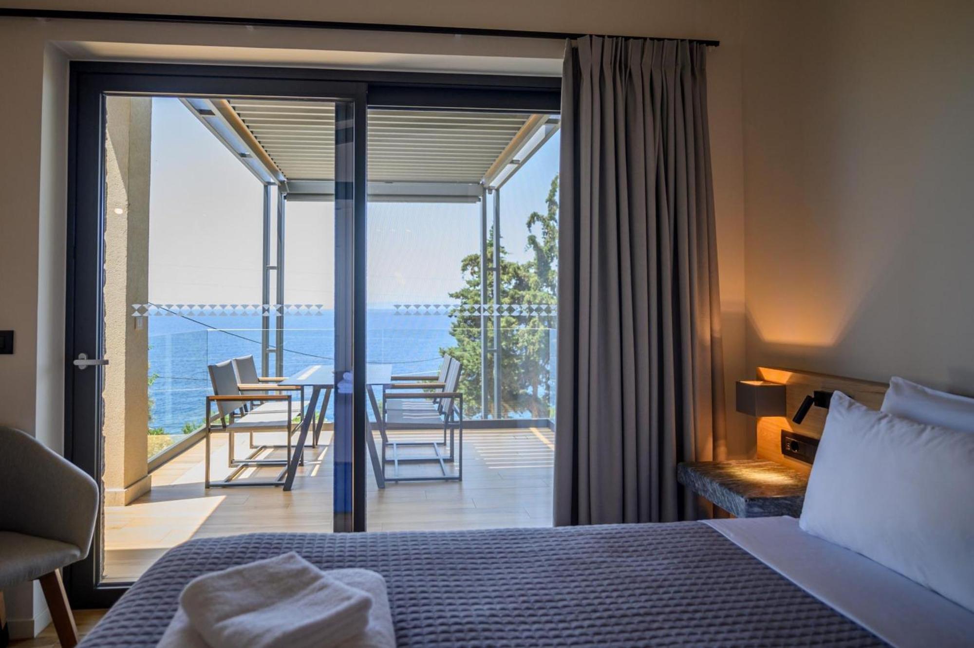 Mani Suites Agios Nikolaos  Ngoại thất bức ảnh